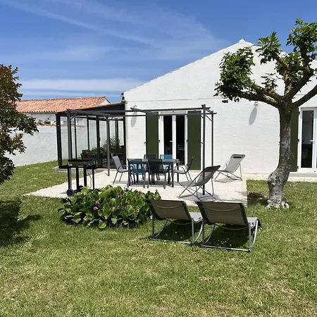 Villa Mart
