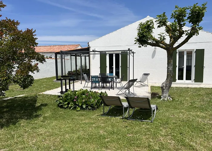 Villa Mart